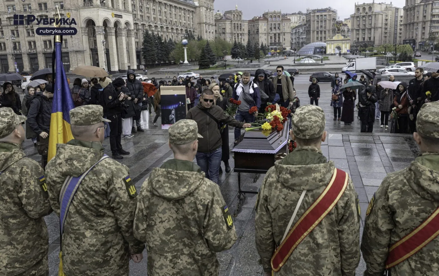 Остання сцена воїна-коміка: у столиці попрощалися з Артуром Петровим