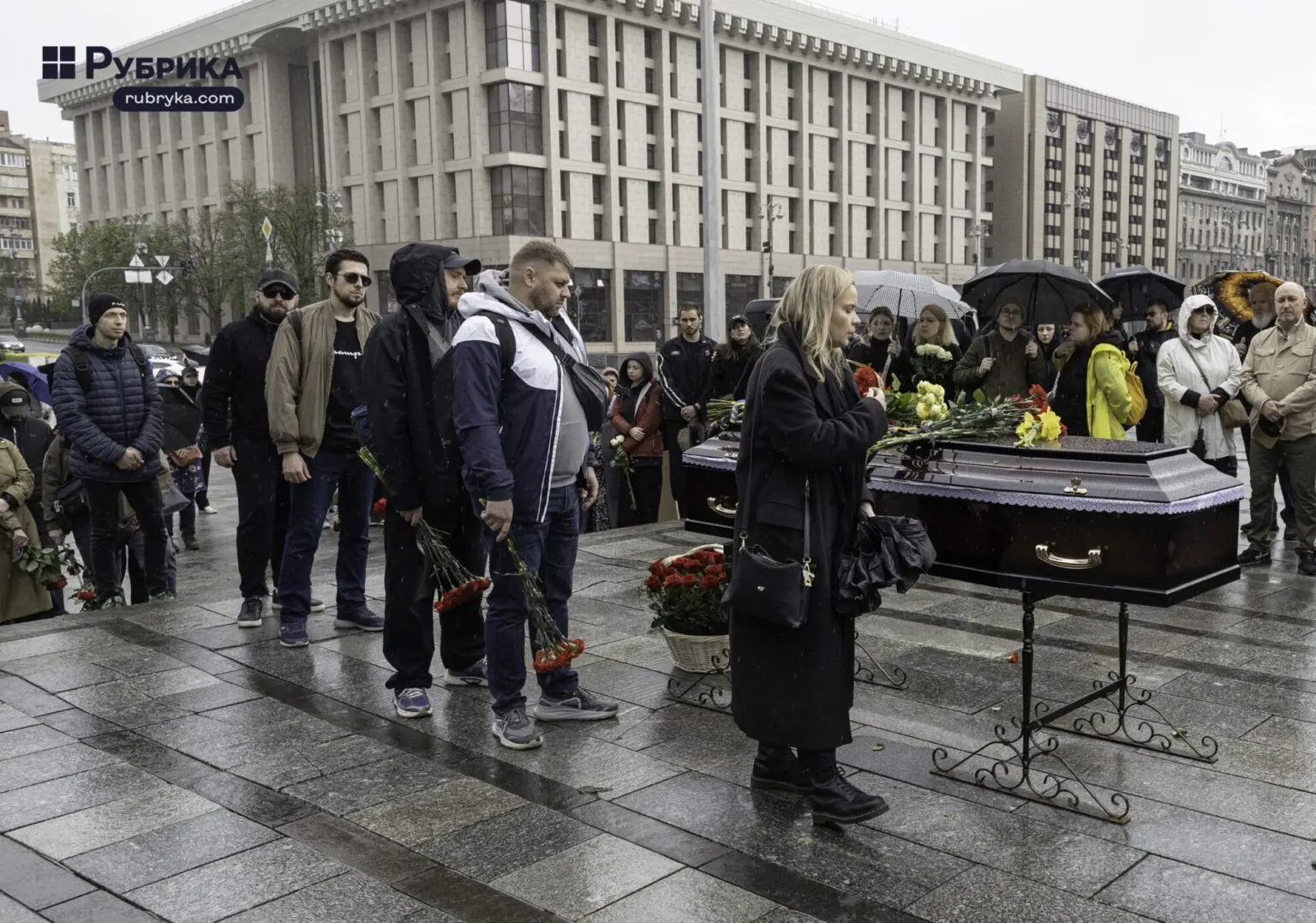 Остання сцена воїна-коміка: у столиці попрощалися з Артуром Петровим