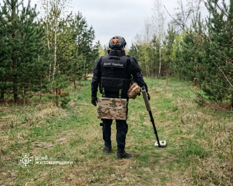 Небезпечне відлуння війни: на Звягельщині ліквідували боєприпас