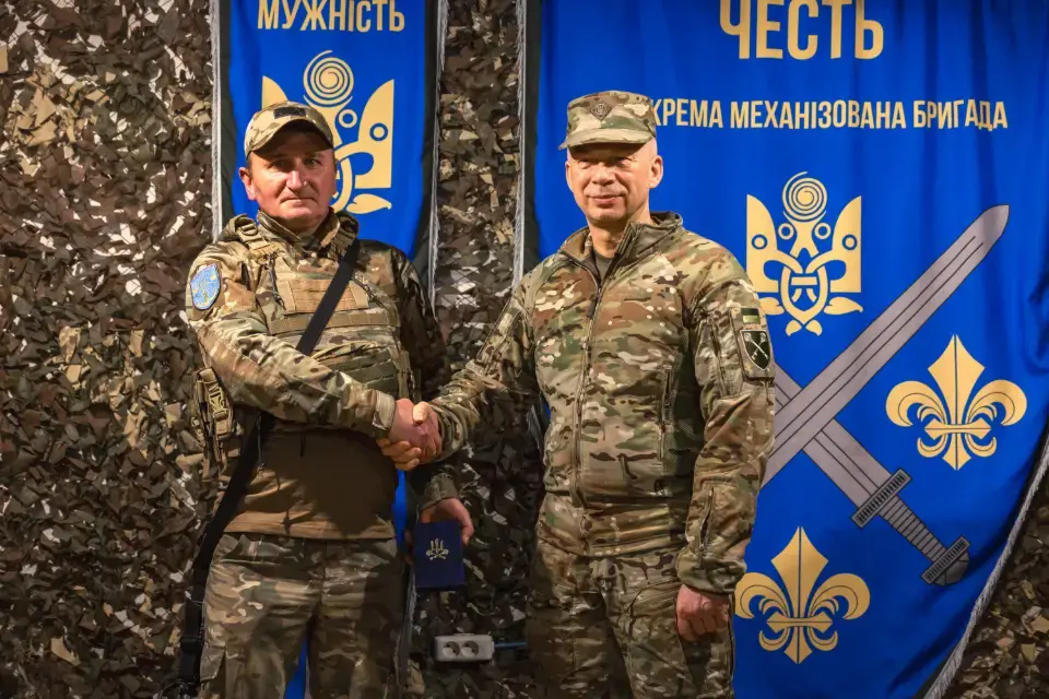 Головнокомандувач ЗСУ нагородив «Золотим Хрестом» солдата Валерія Присяжнюка