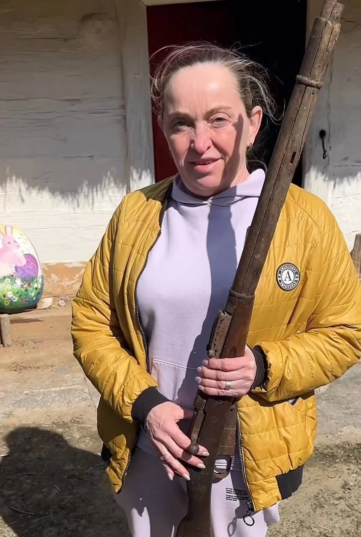 Луна минулого на горищі: на Житомирщині знайшли раритетну зброю між балками сараю