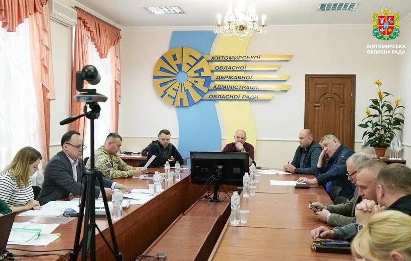Мовний скандал в облраді: голова комісії заговорив російською під час роздачі лісів