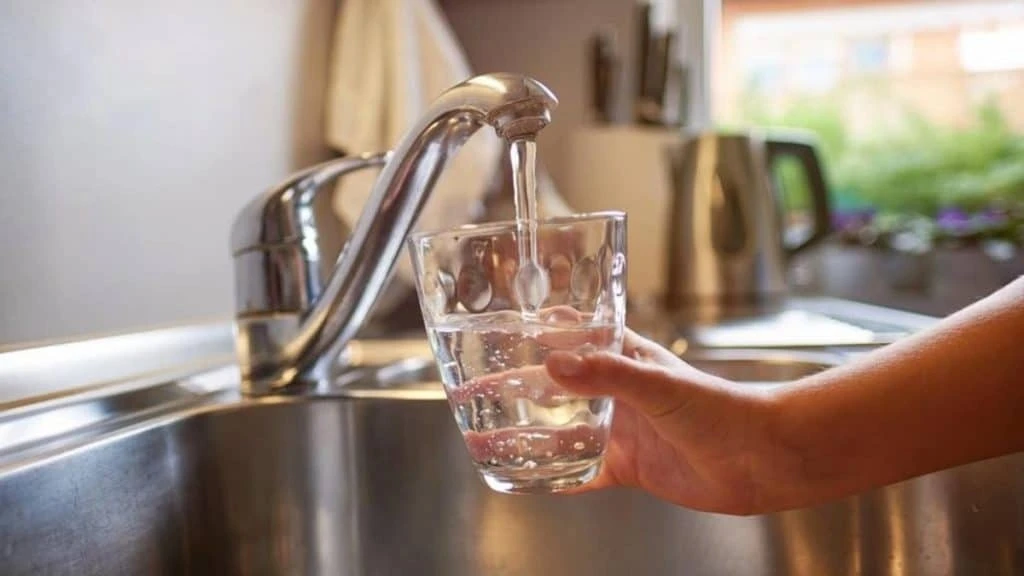 У Житомирі триває очищення водогонів: де сьогодні можливі перебої з водою