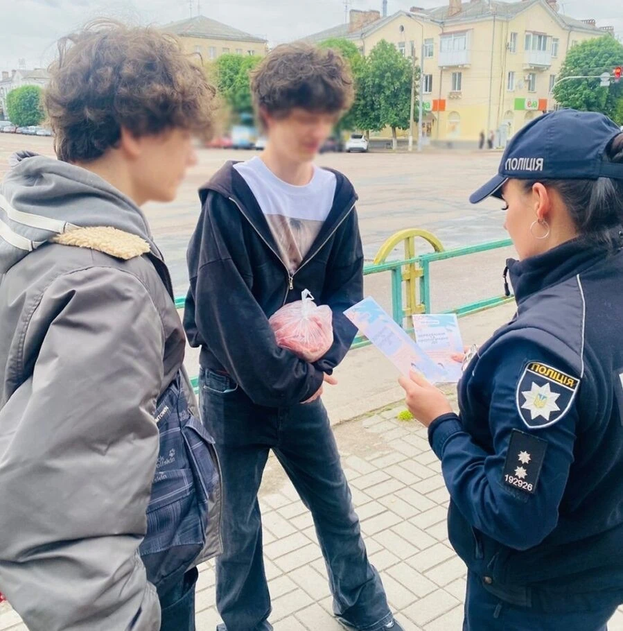 Правоохоронці Коростеня посилюють заходи для захисту дітей влітку