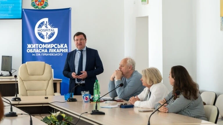 Кардіохірурги провели у Житомирі надскладну операцію за методом Амосова