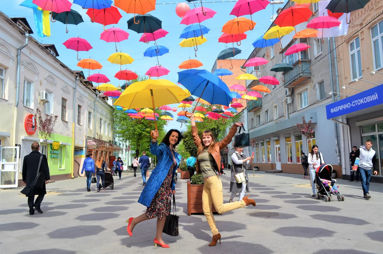 Житомирська Михайлівська готує день дитячої благодійності з лотереєю та подарунками